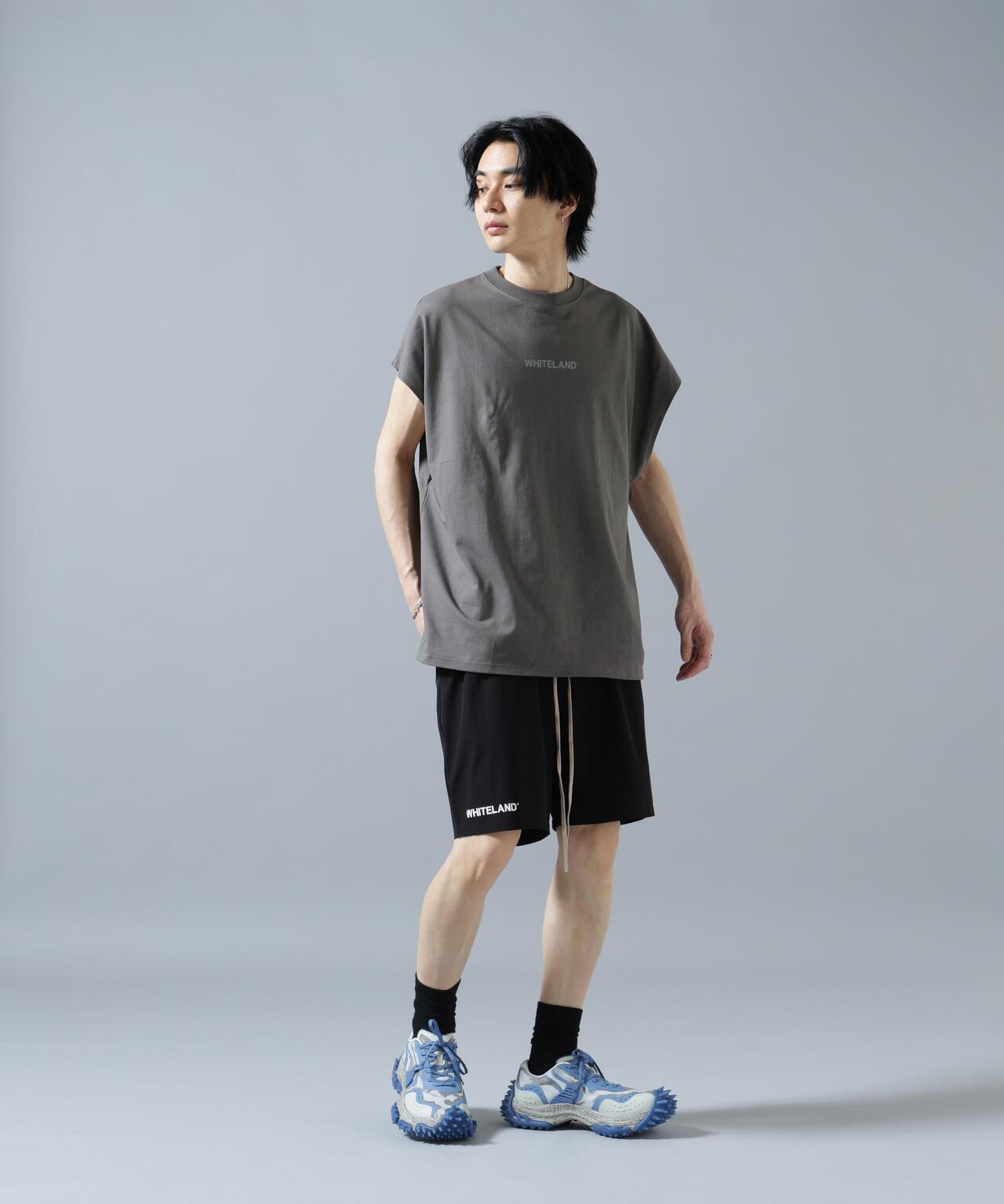 WHITELAND/ホワイトランド LOGO NOSLEEVES 無袖上衣
