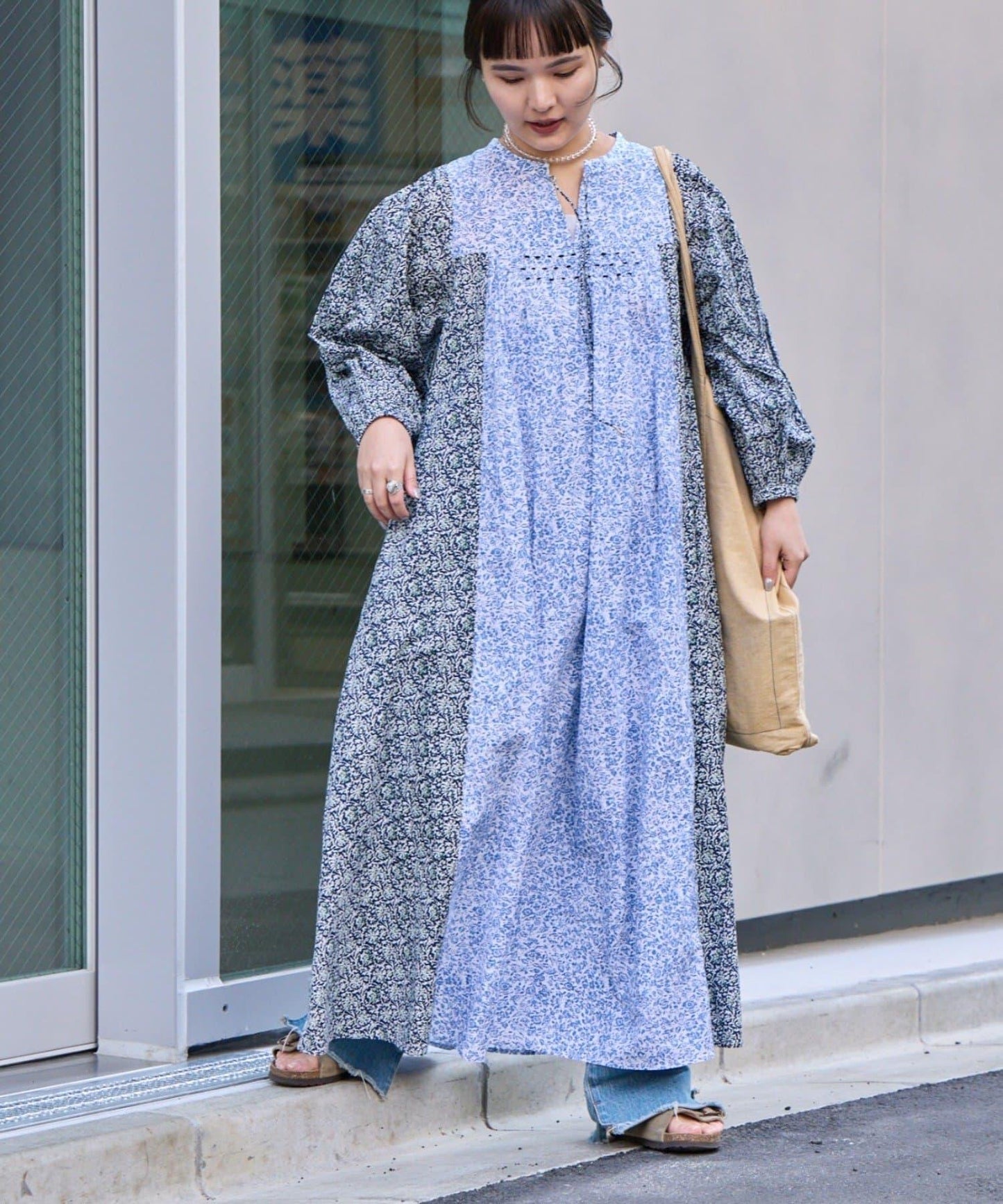 Aguni 花卉拼接袖 蓬鬆連衣裙