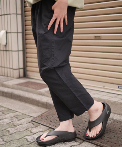 聯名 NYLON TUCK PANTS 尼龍褶襉褲