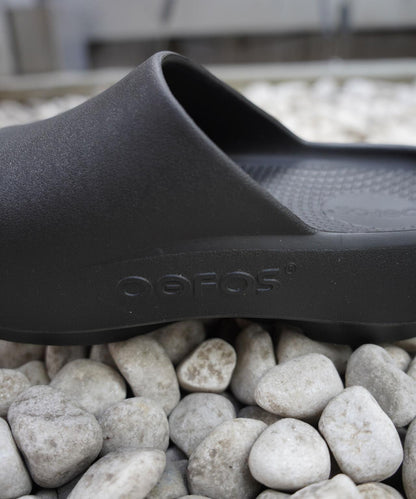 OOFOS ウーフォス OOAHH+ 男女通用恢復涼鞋