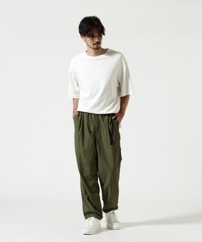 聯名 NYLON TUCK PANTS 尼龍褶襉褲