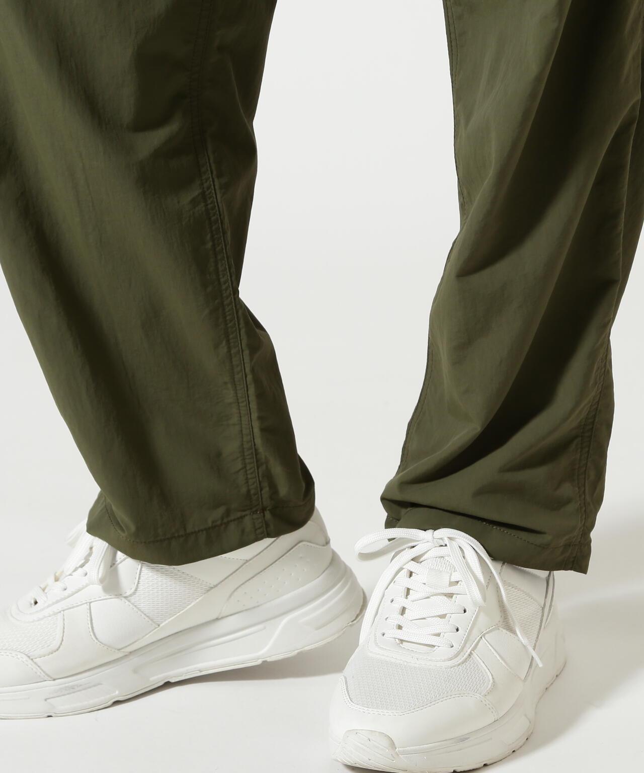 聯名 NYLON TUCK PANTS 尼龍褶襉褲