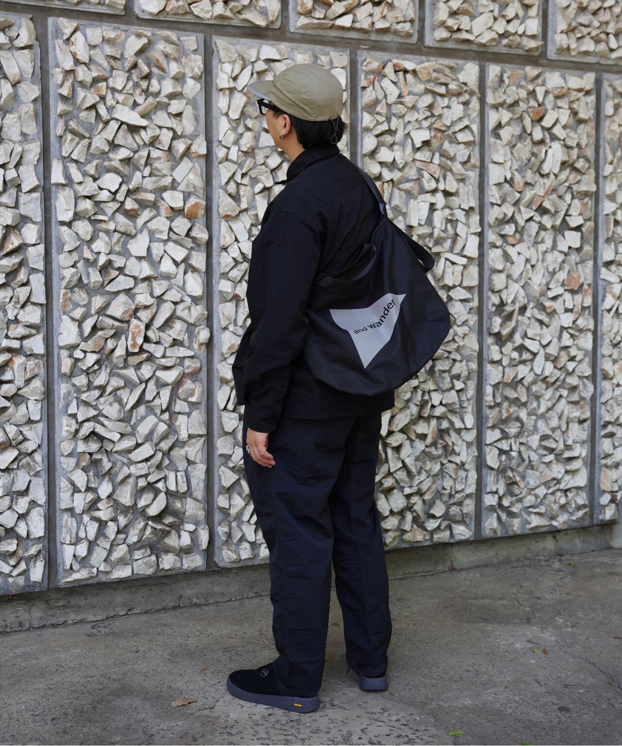 聯名 NYLON TUCK PANTS 尼龍褶襉褲
