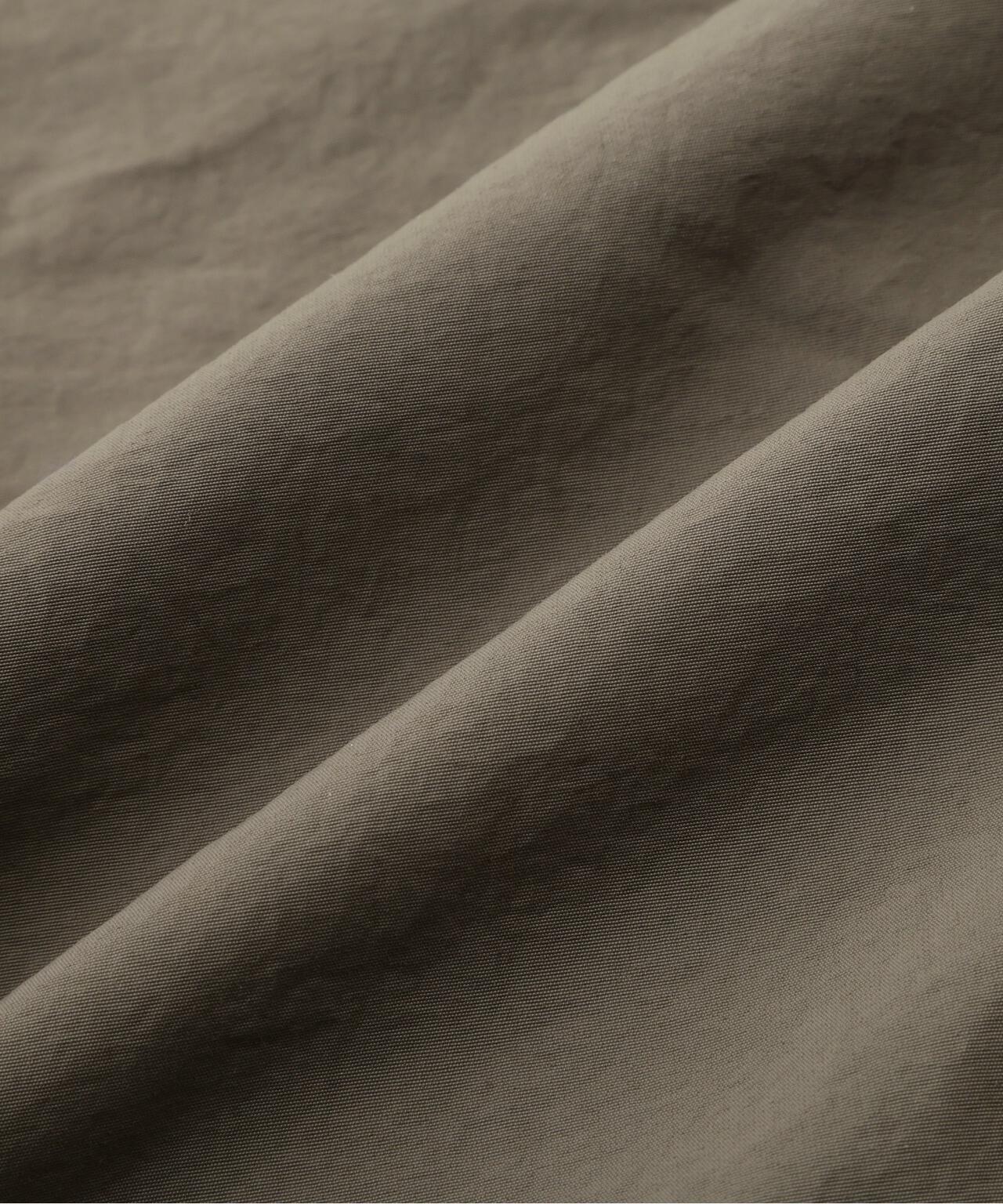 聯名 NYLON TUCK PANTS 尼龍褶襉褲