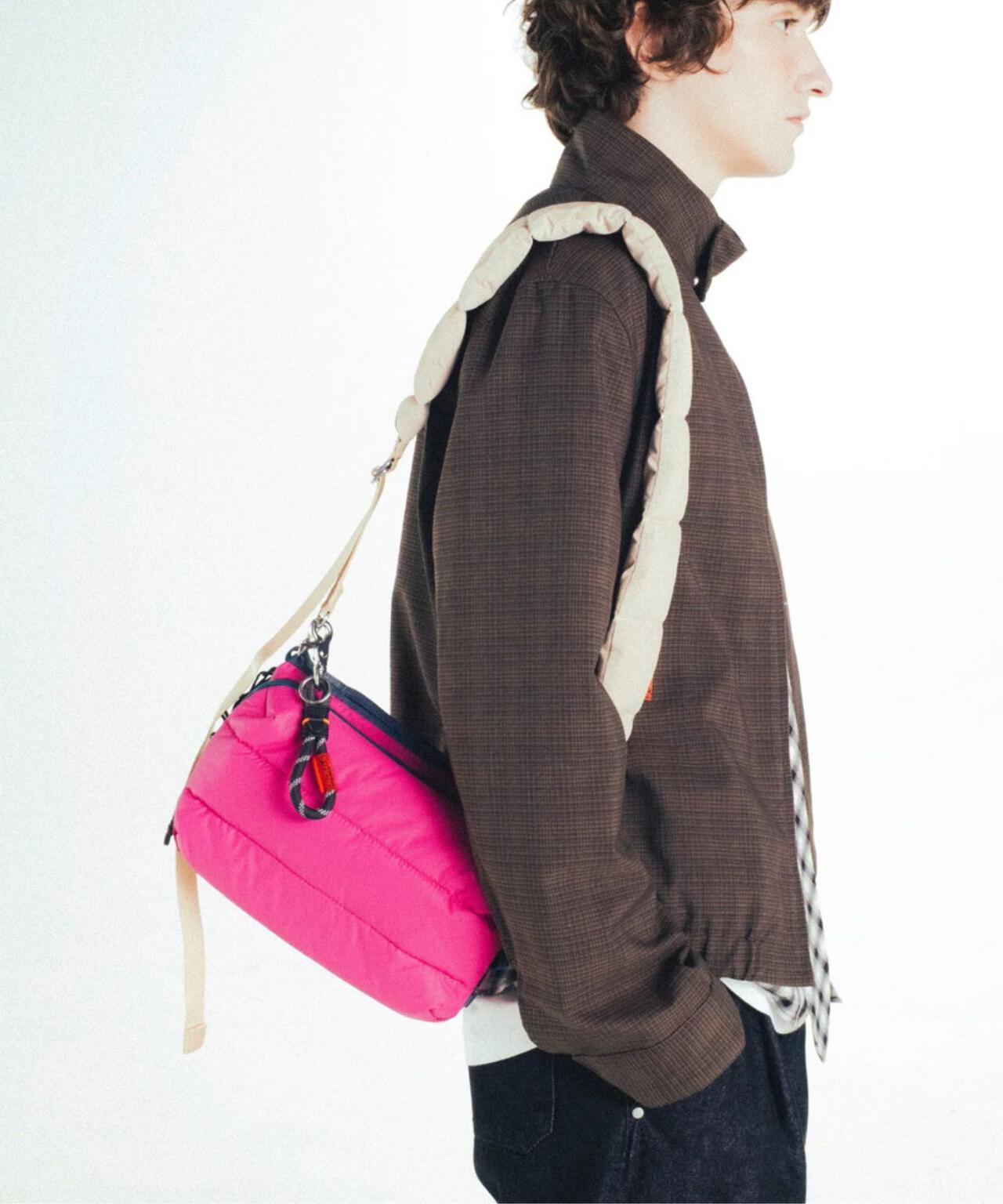 Topologie/トポロジー Bottle Sacoche Large Puffer Matt Coated 單肩包（單包款）