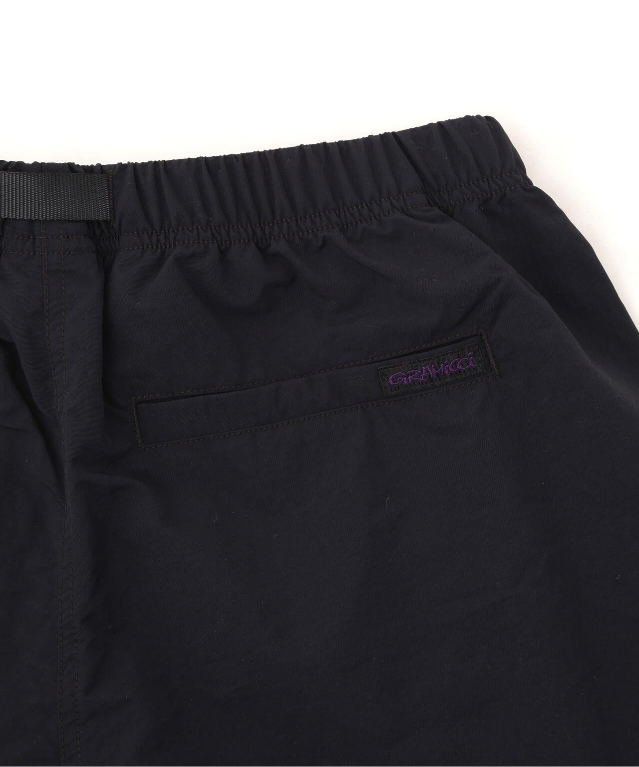 聯名 NYLON TUCK PANTS 尼龍褶襉褲