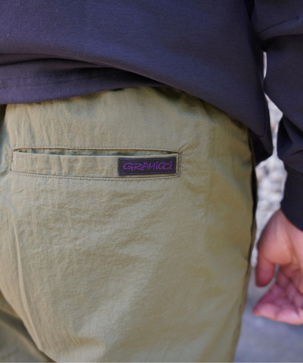 聯名 NYLON TUCK PANTS 尼龍褶襉褲