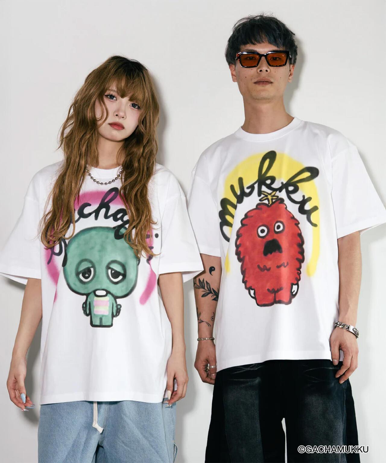 GACHAPIN Thumb Doll Spray 印花T恤