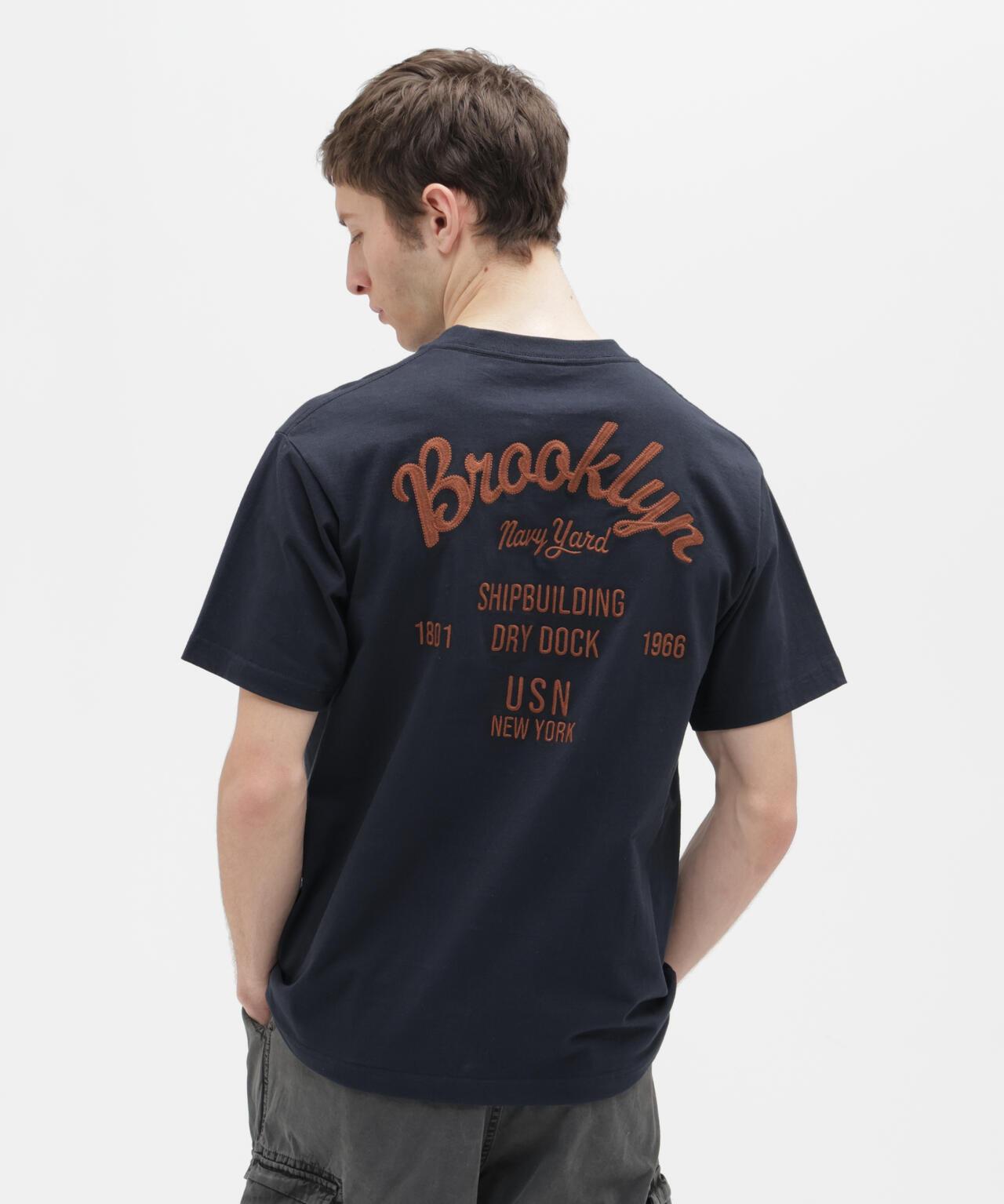 Brooklyn 字母刺繡短袖T恤