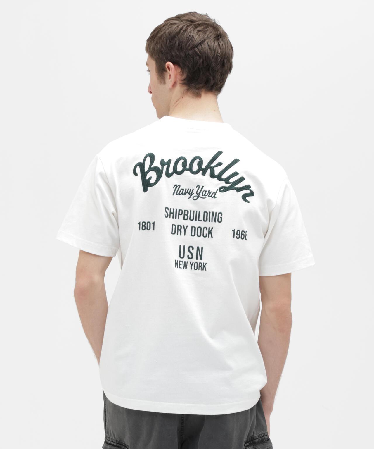 Brooklyn 字母刺繡短袖T恤