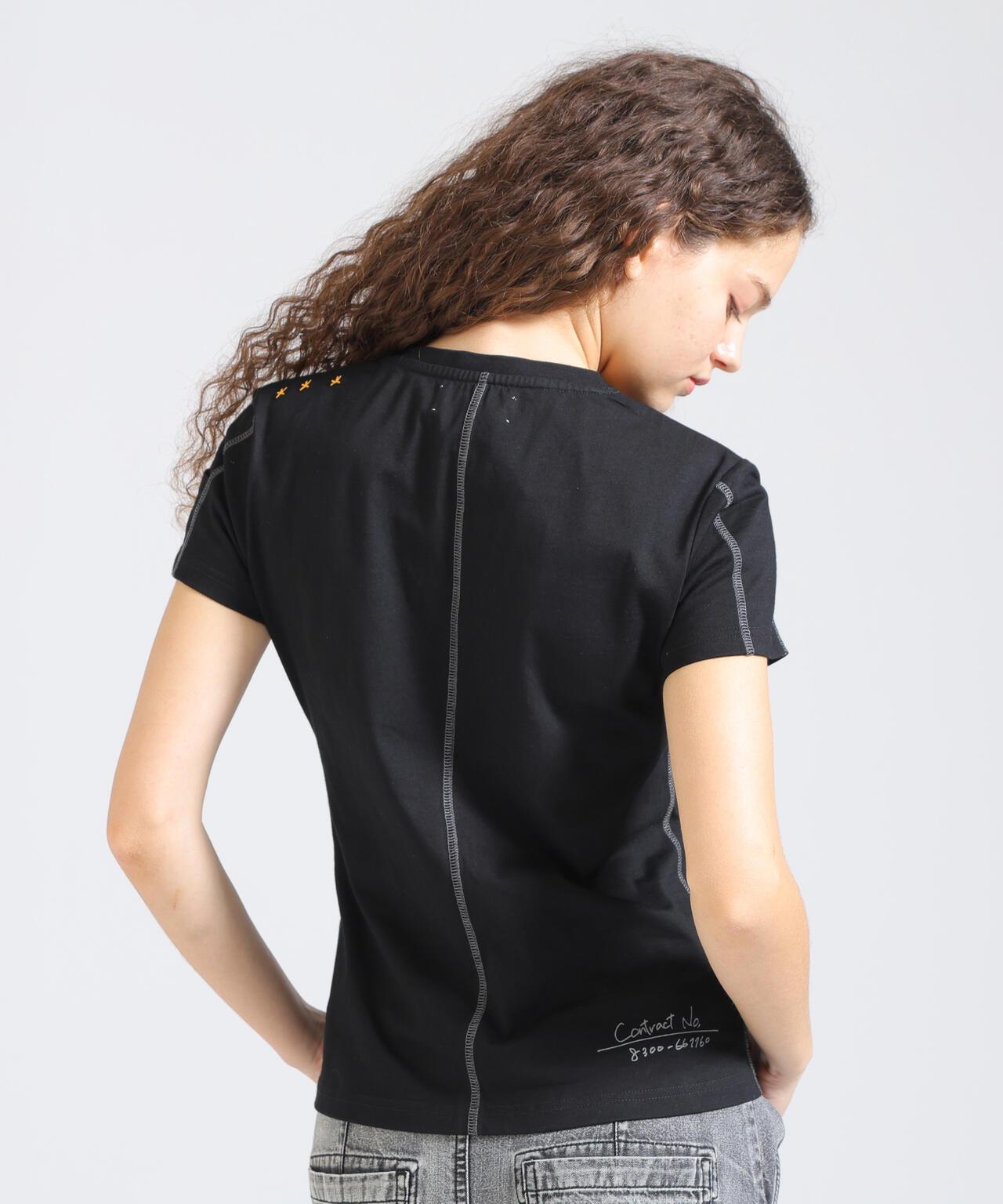 KEY NECK 刺繡 T-SHIRT 短袖T恤（直營店限定）