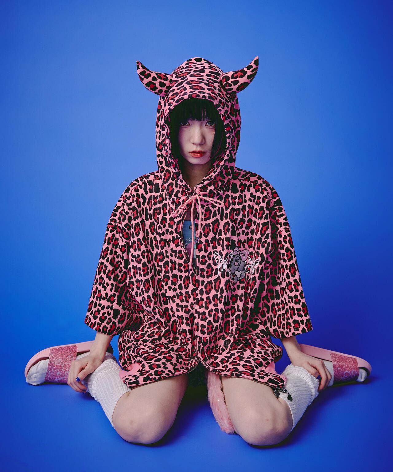 GALFY LHP EXCLUSIVE 地雷系風寬鬆連帽短袖衛衣