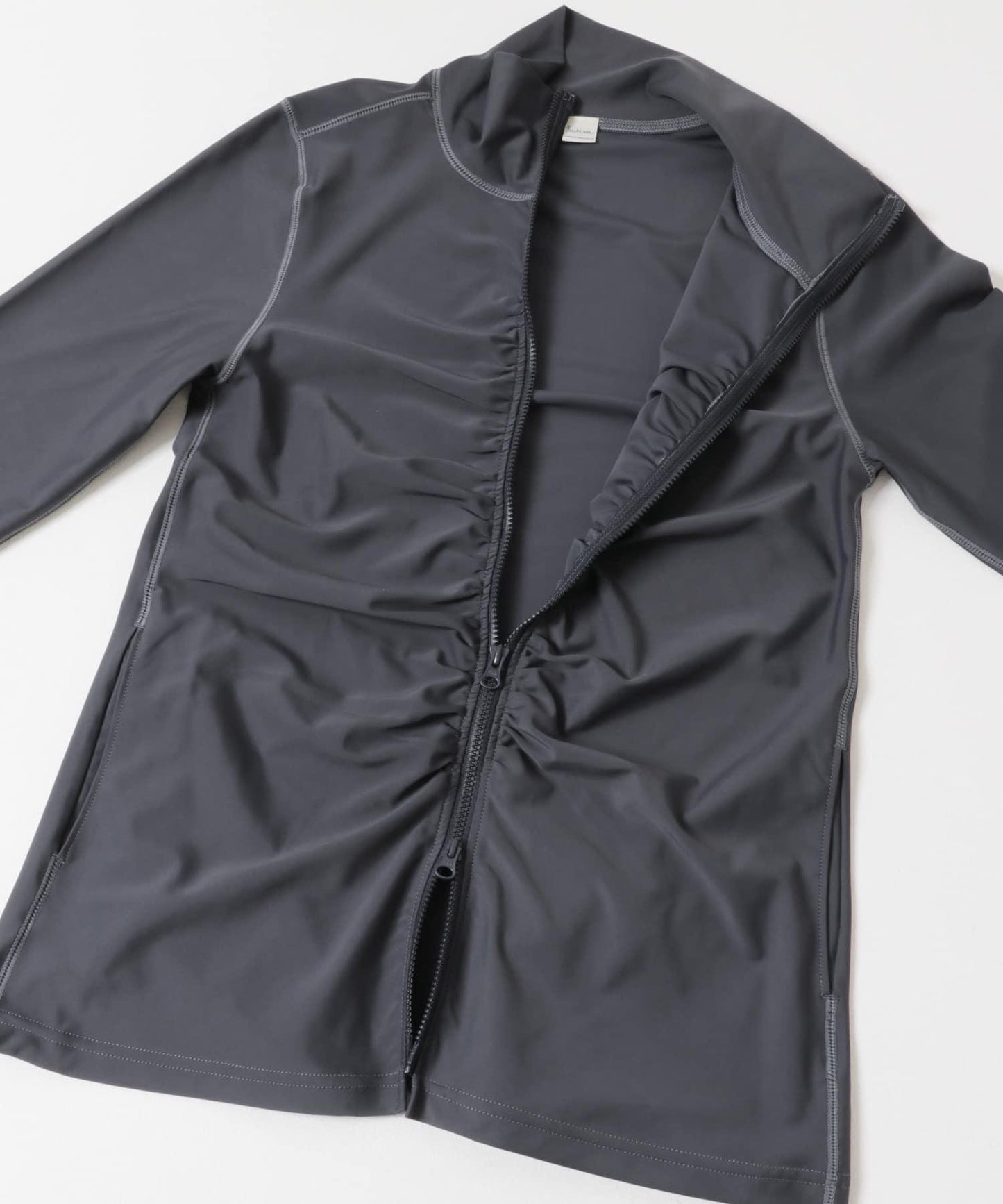 防曬 Swim URBAN RESEARCH 前褶皺 衝浪防曬上衣（部分限定色）