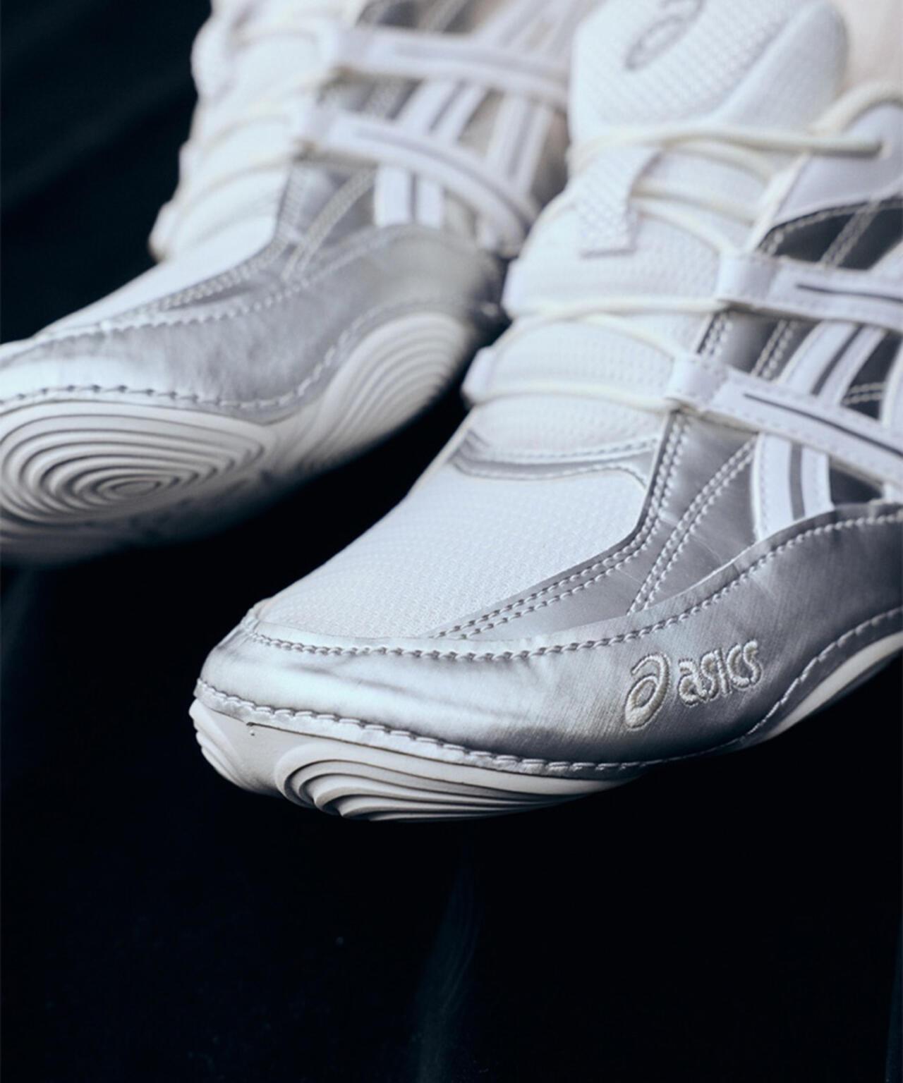 ASICS アシックス HYPERSYNC 1203A879-100