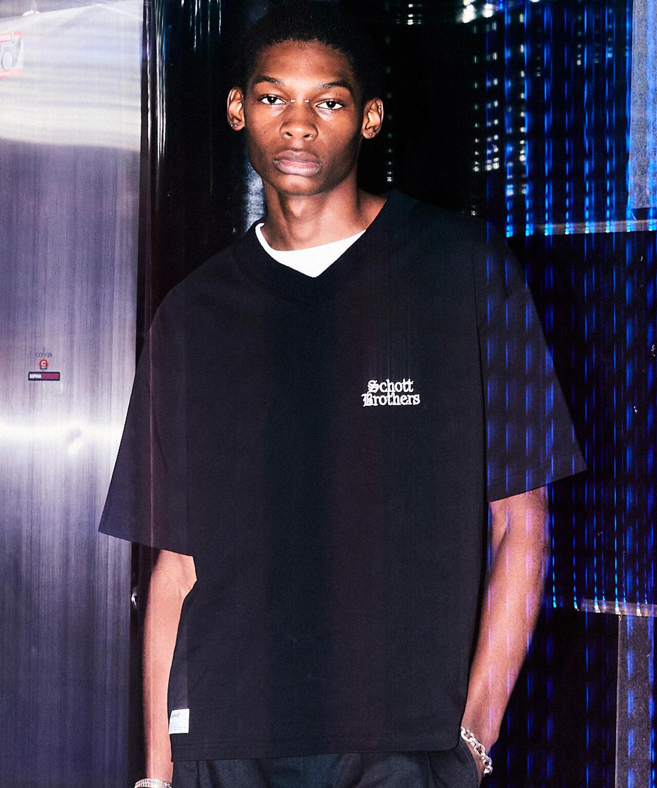 B.S. V NECK T-SHIRT ブラックシープ V領T恤