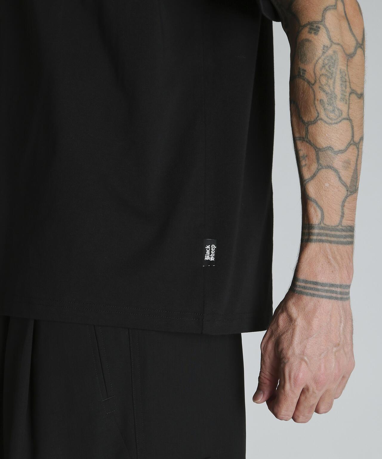 B.S. V NECK T-SHIRT ブラックシープ V領T恤