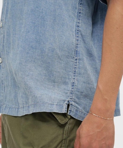 WIND THROUGH DENIM S/S SHIRTS 牛仔短袖襯衫