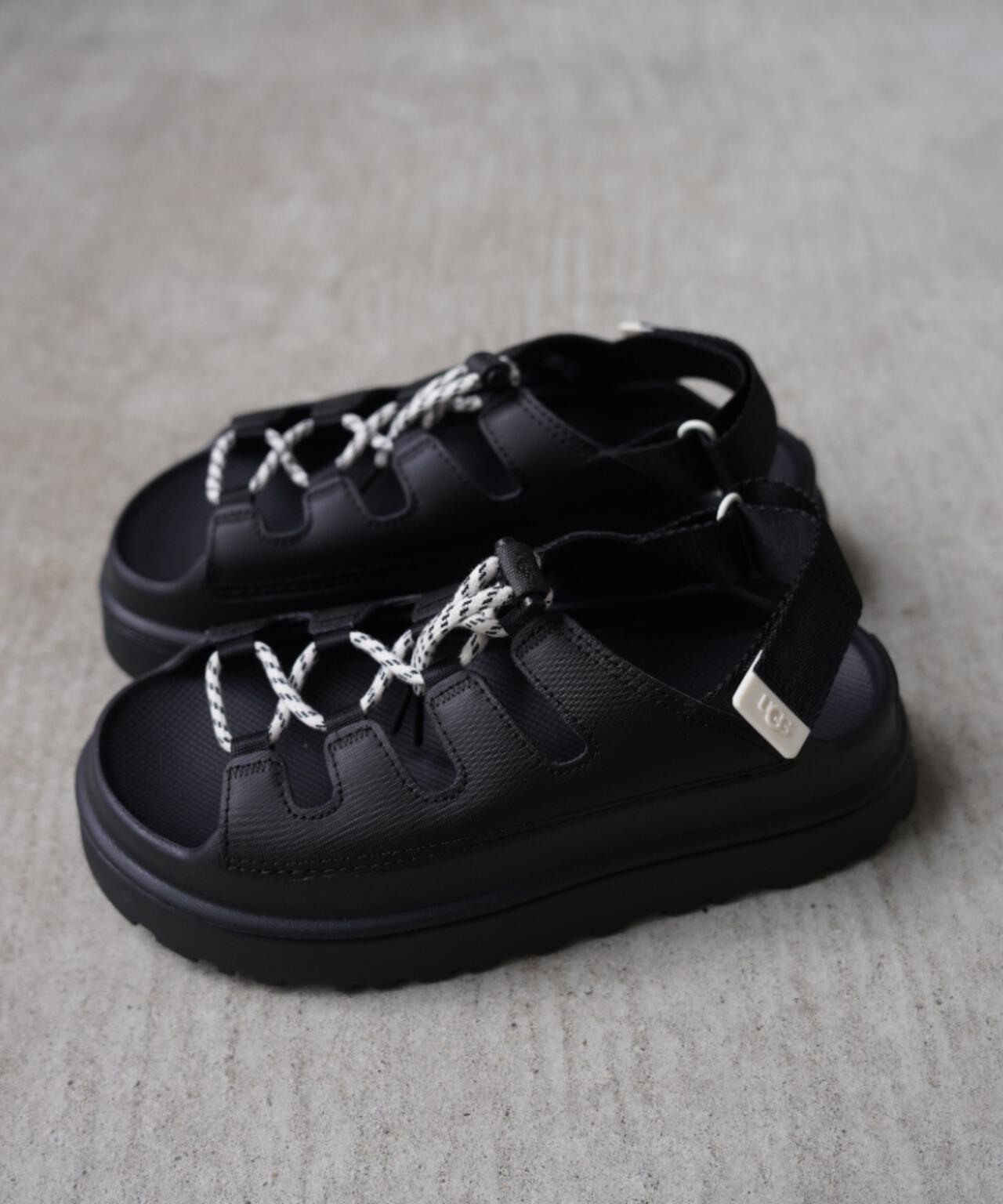 UGG GoldenGlow Toggle