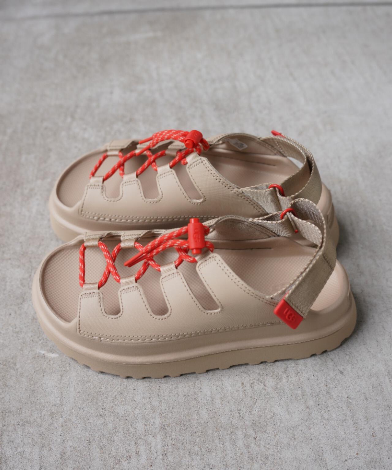 UGG GoldenGlow Toggle