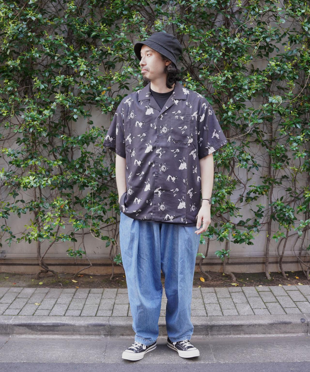 B omnivore DOG 狗圖案短袖襯衫