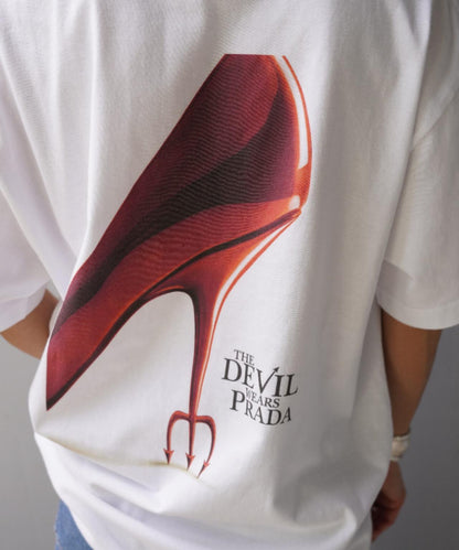 The DEVIL WEARS PRADA（穿普拉達的女王） 背部印花Logo T恤