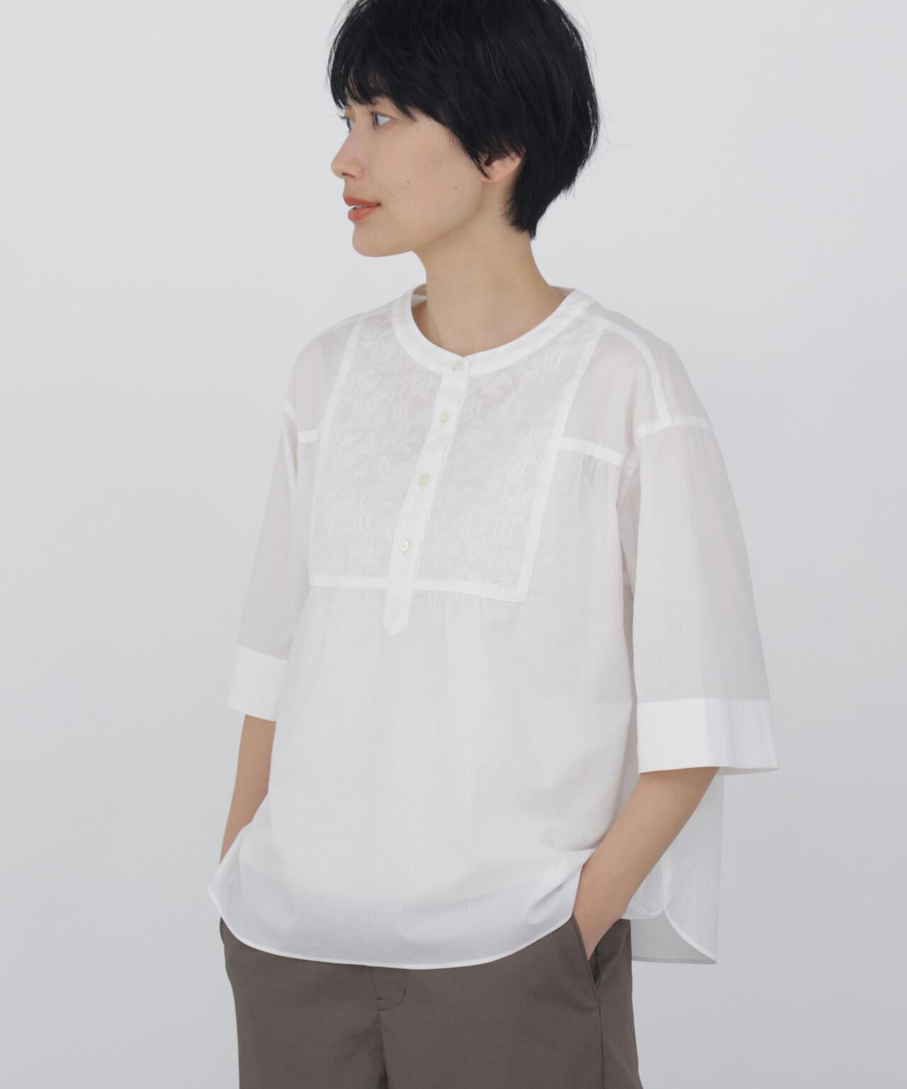 《洗える / Good Price》 刺繡拼接女襯衫