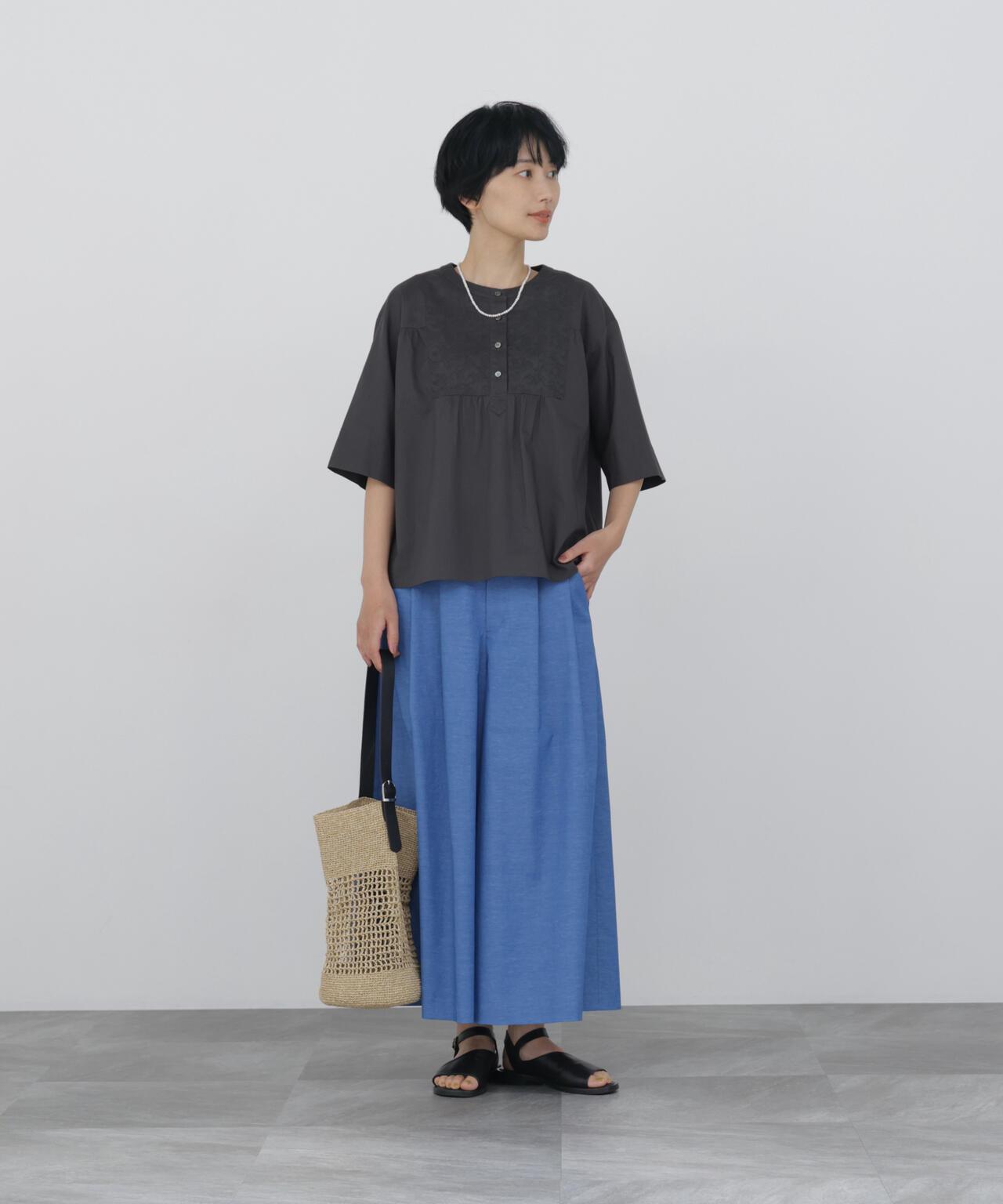 《洗える / Good Price》 刺繡拼接女襯衫
