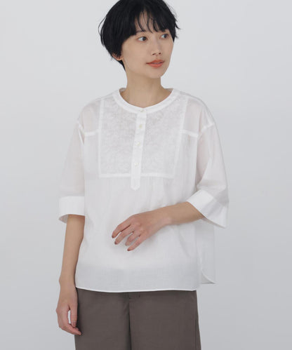 《洗える / Good Price》 刺繡拼接女襯衫