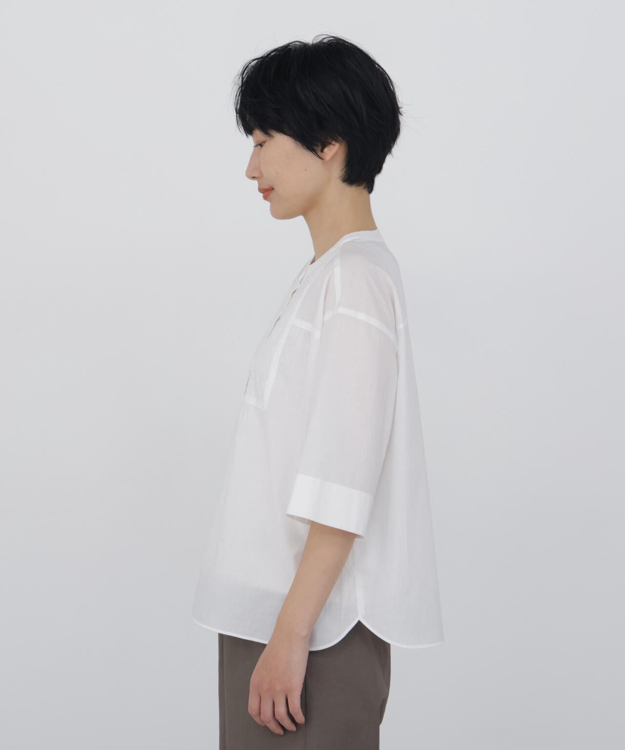 《洗える / Good Price》 刺繡拼接女襯衫