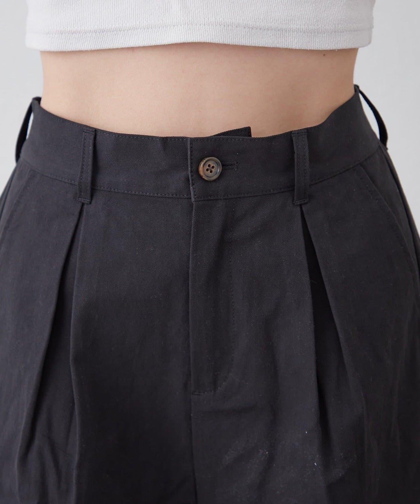 willow 翻邊設計 Chino 短褲