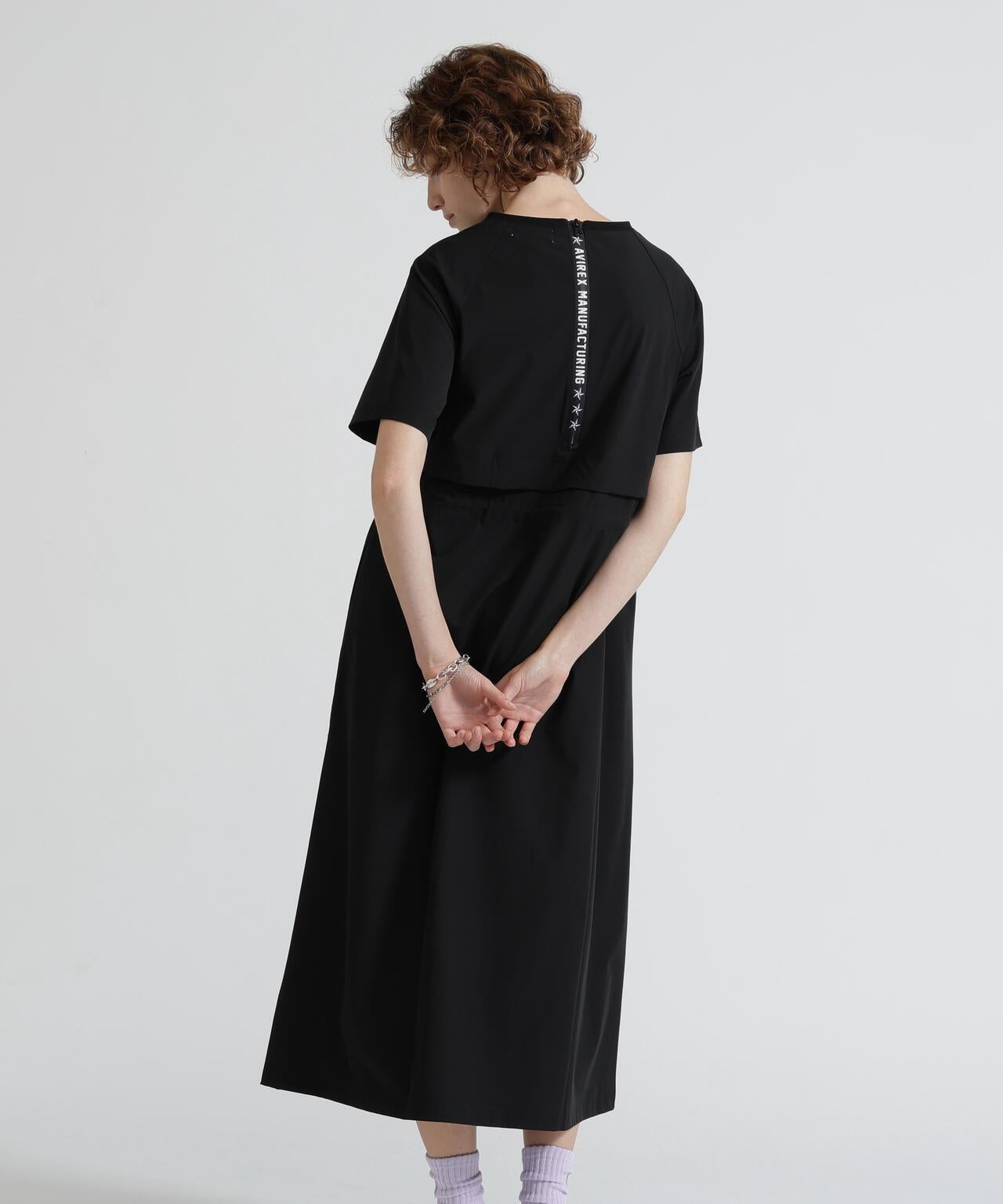直營店限定 RAGLAN SLEEVE LOGO PRINT ZIP ACTIVE ONE PIECE 連衣裙