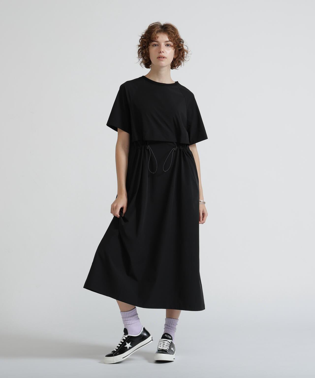 直營店限定 RAGLAN SLEEVE LOGO PRINT ZIP ACTIVE ONE PIECE 連衣裙