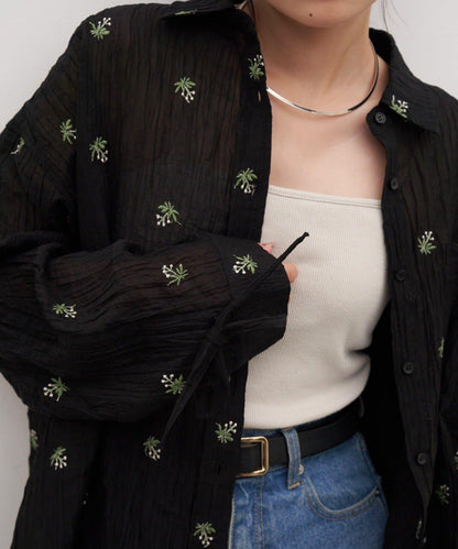yomo企畫 輕透刺繡袖褶皺襯衫