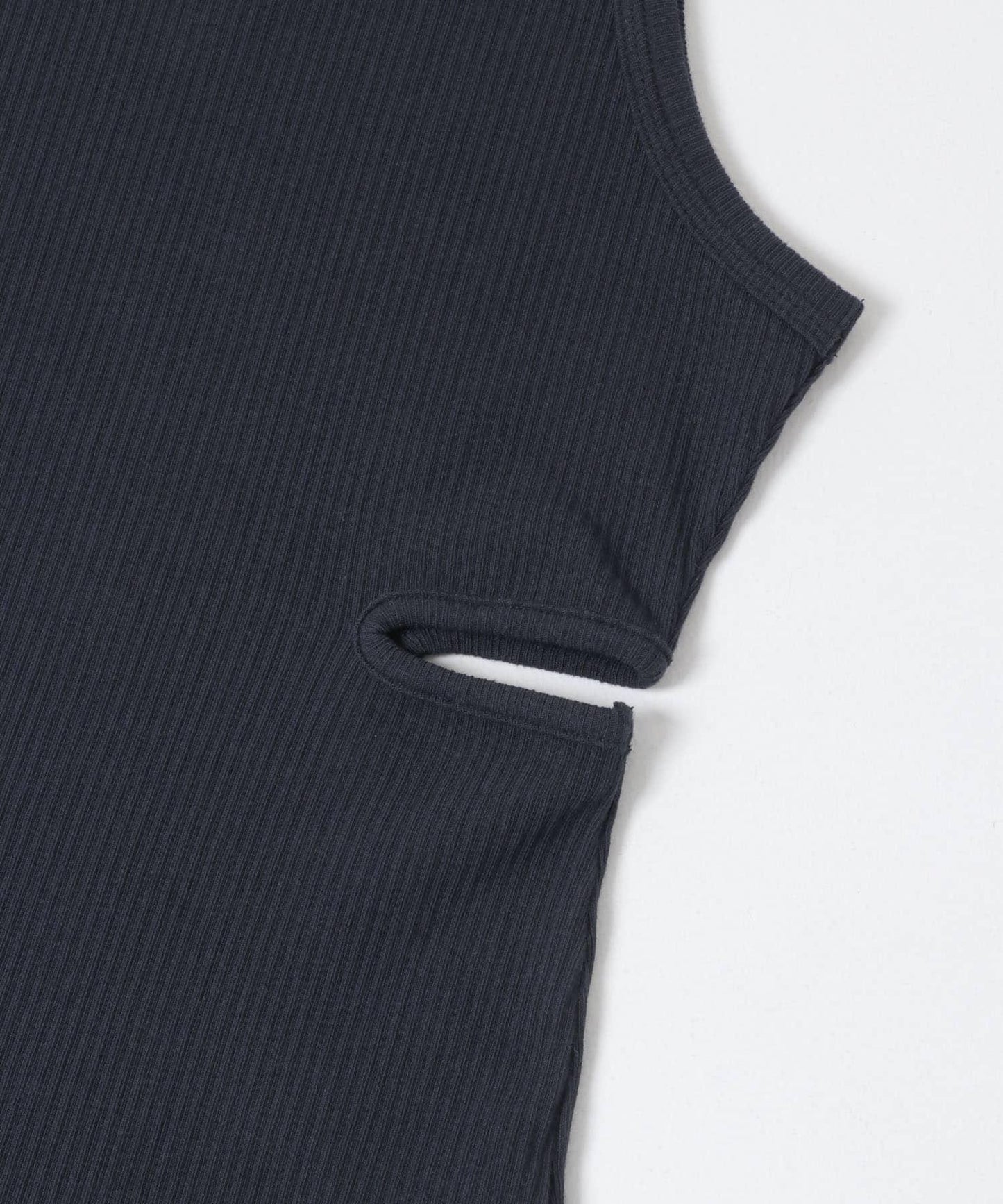 new basic SIDE SLIT RIB TOPS 上衣