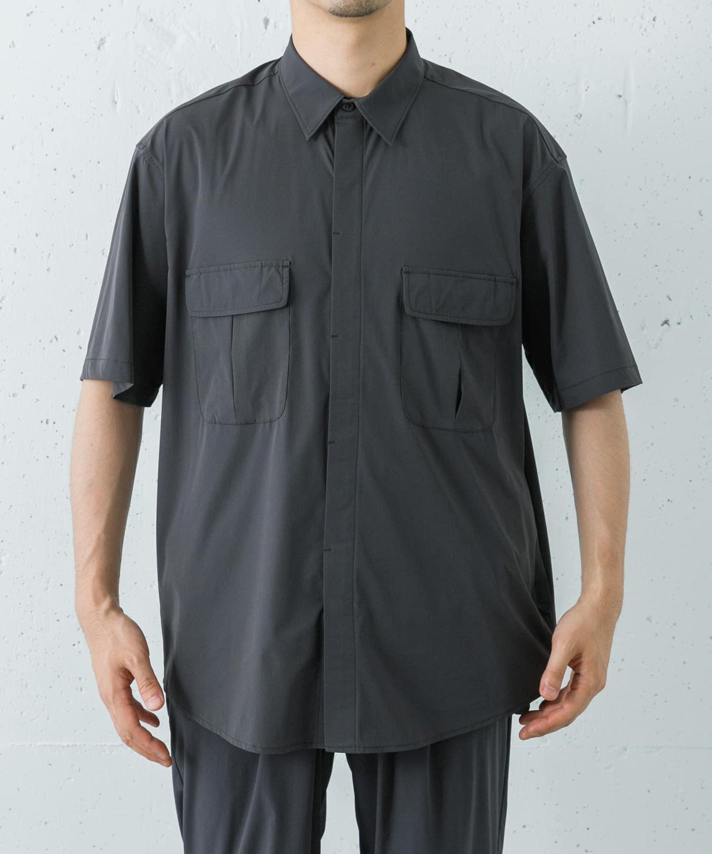UR TECH MoLight PACKABLE SHIRTS 可收納襯衫