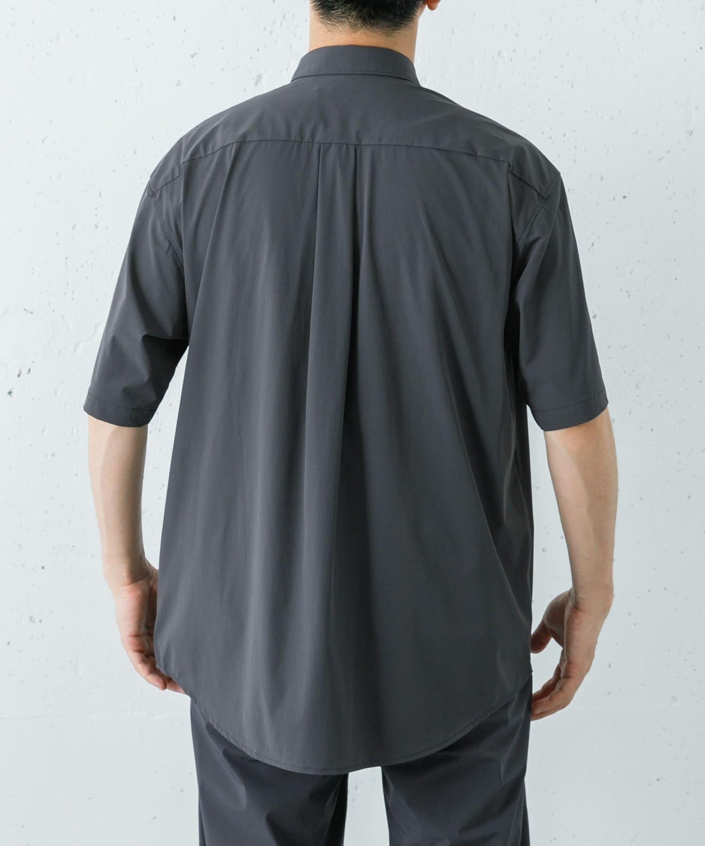 UR TECH MoLight PACKABLE SHIRTS 可收納襯衫