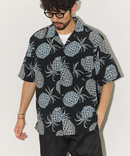 寬鬆版型 全幅印花 開領 短袖襯衫