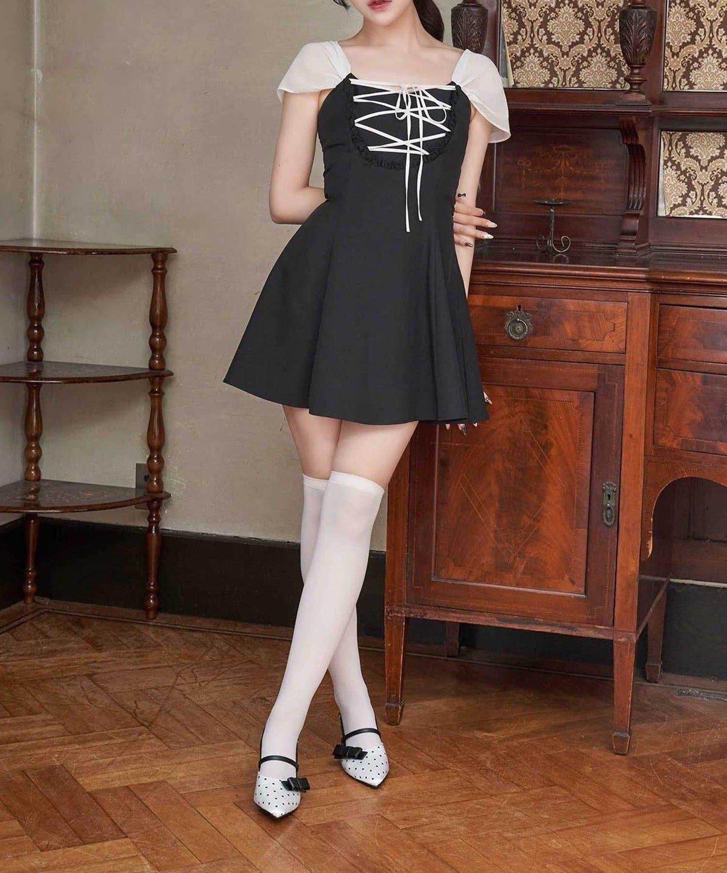Belle Charme 後蝴蝶結傘擺吊帶連衣裙