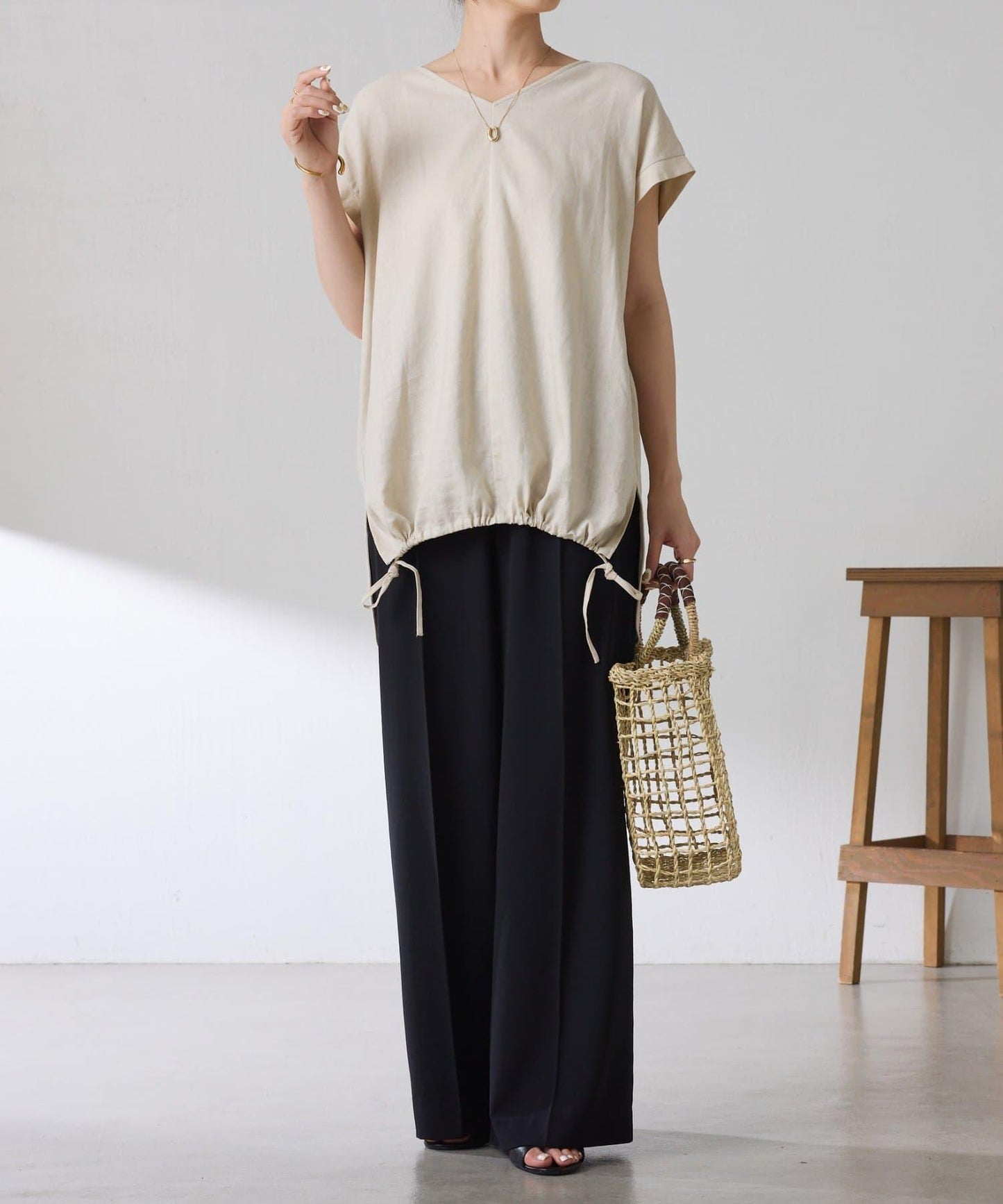 清爽麻混 抽繩設計 休閒 blouse 上衣
