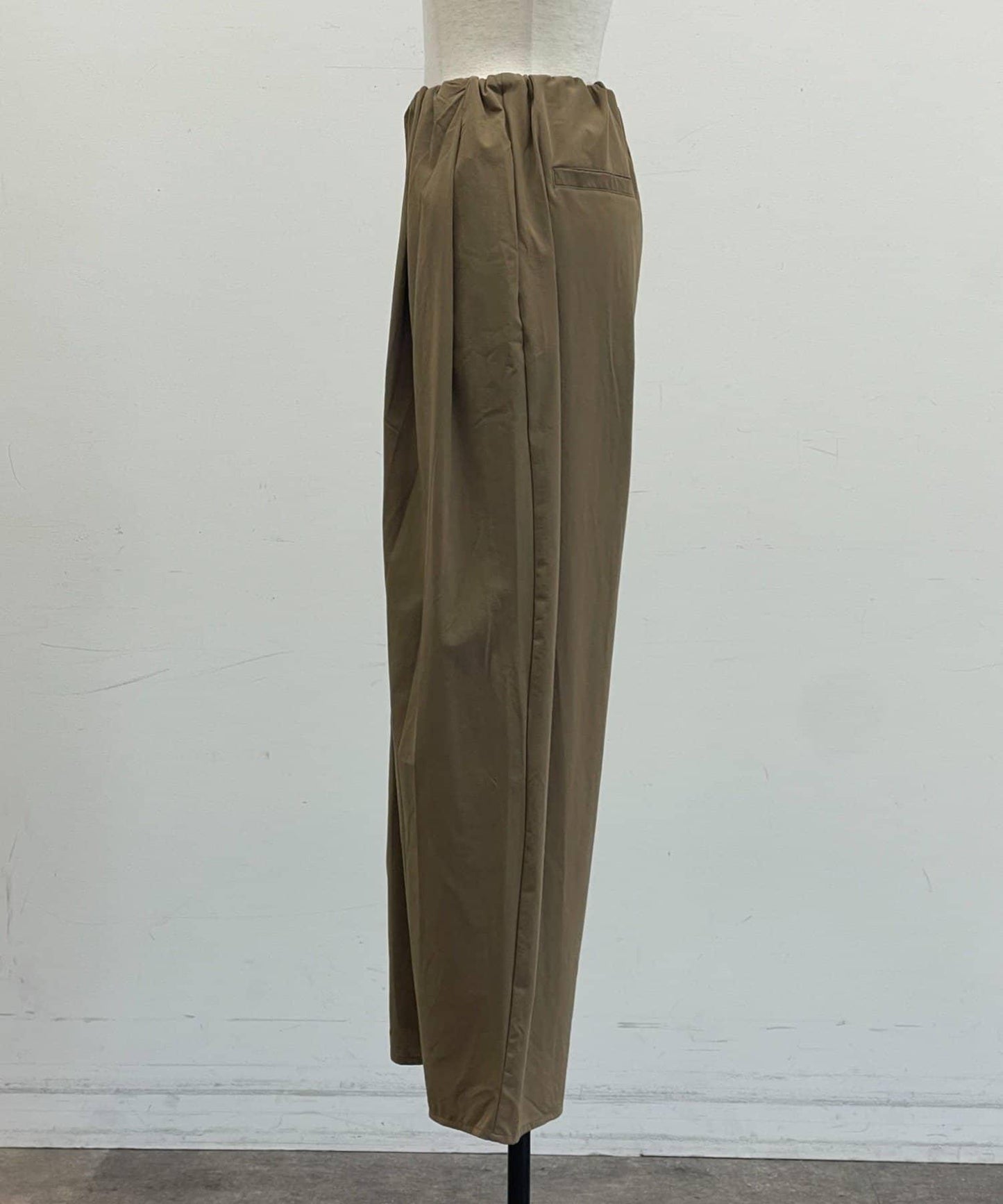 尼龍褲子