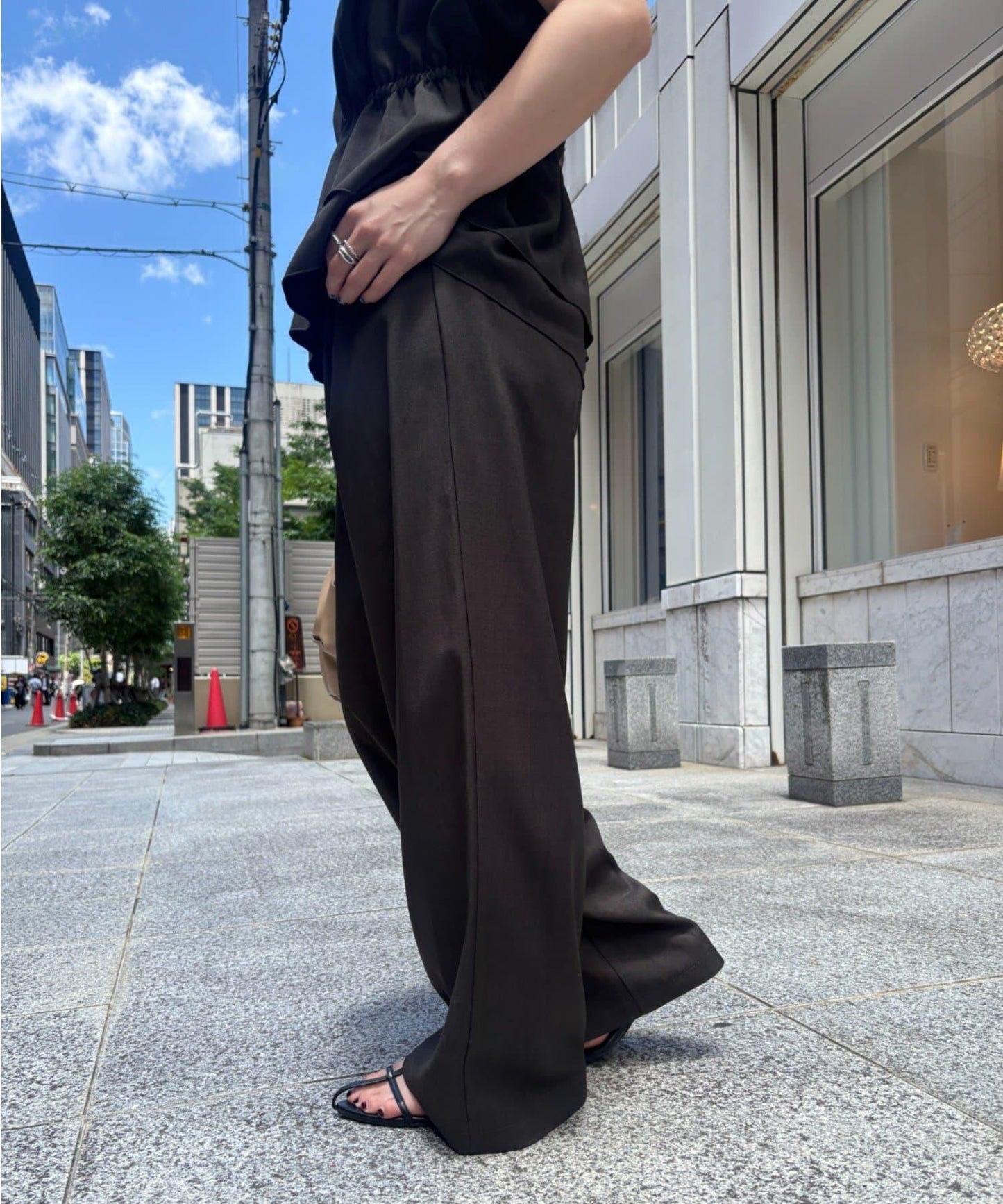 荷葉邊束胸上衣套裝