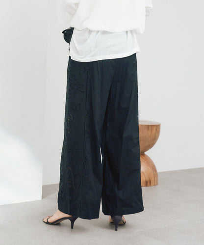 全棉 含裡襯 全鬆緊腰 鏤空刺繡 闊腿褲