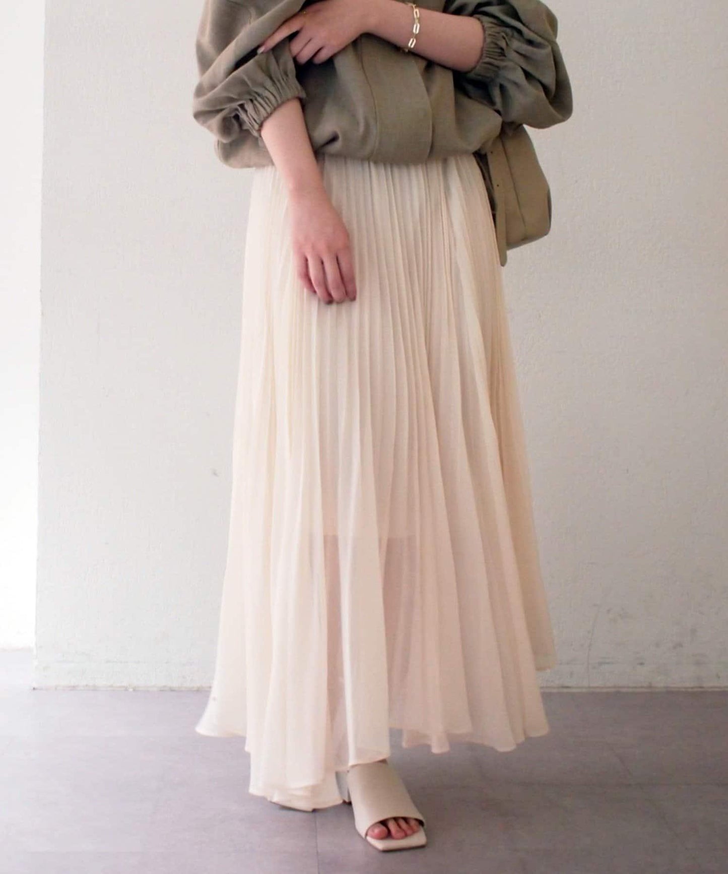 Loungedress 輕透褶皺半身裙