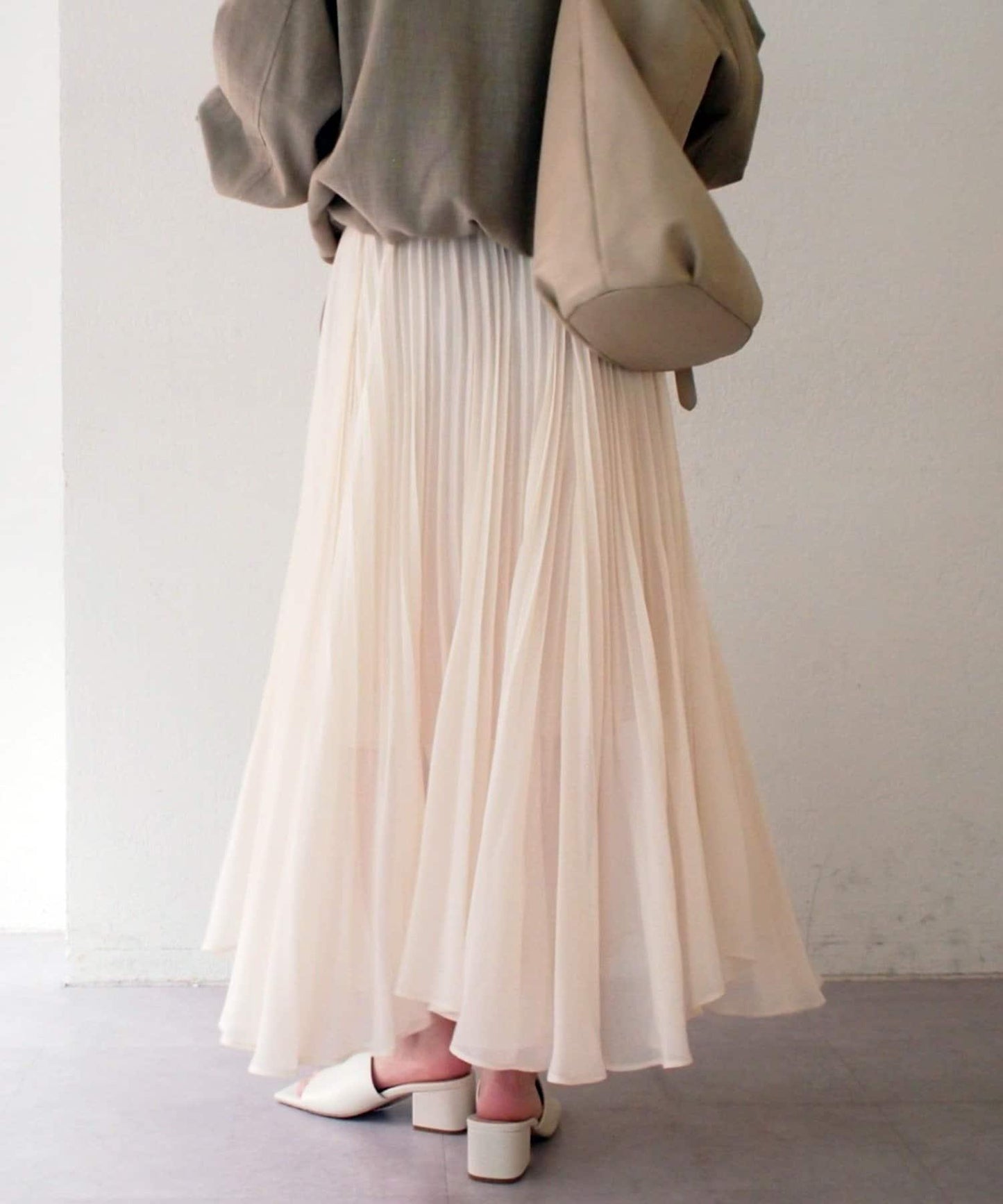 Loungedress 輕透褶皺半身裙
