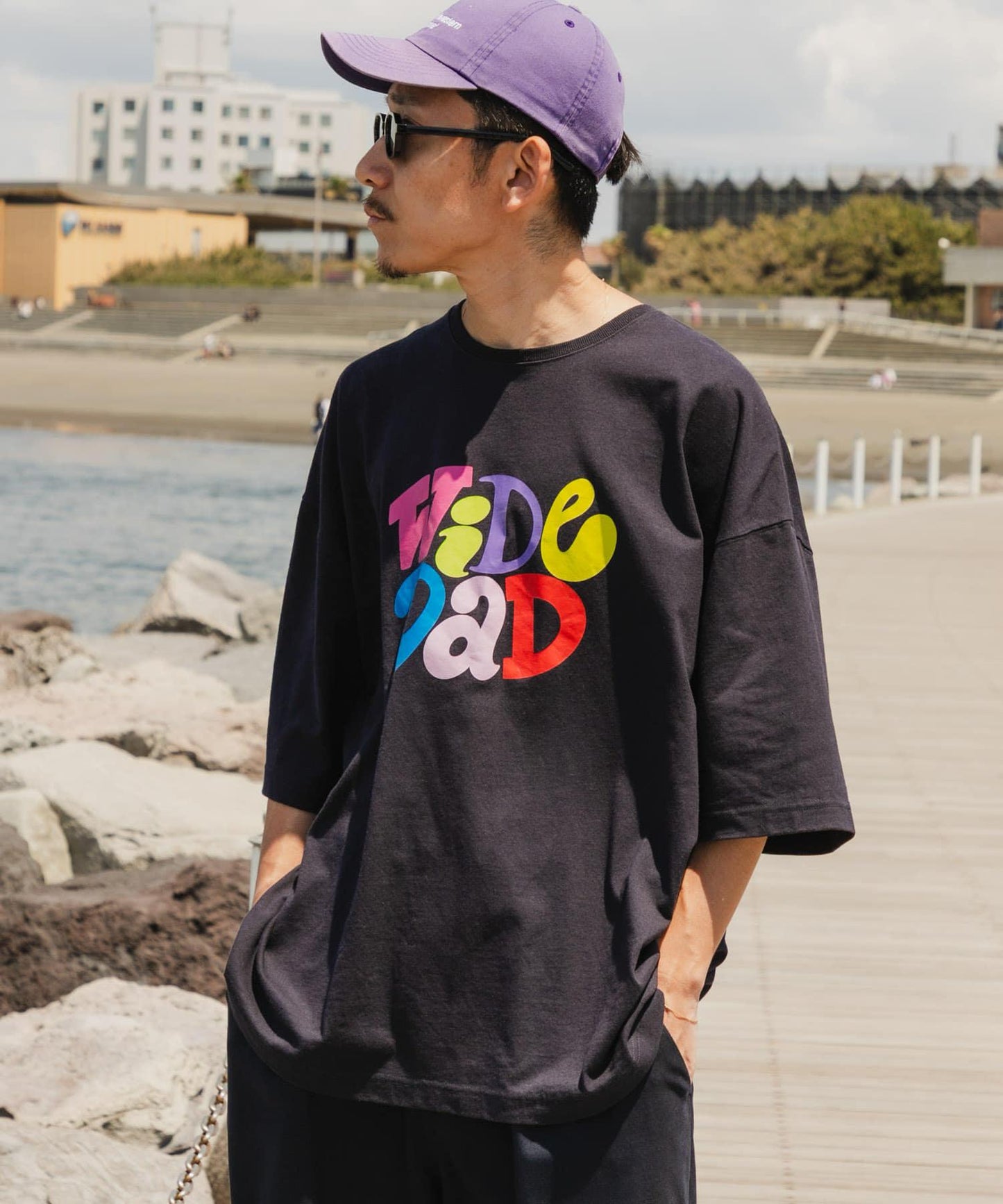 Wide Dad GRAPHIC T-SHIRTS WITH HATCH T恤