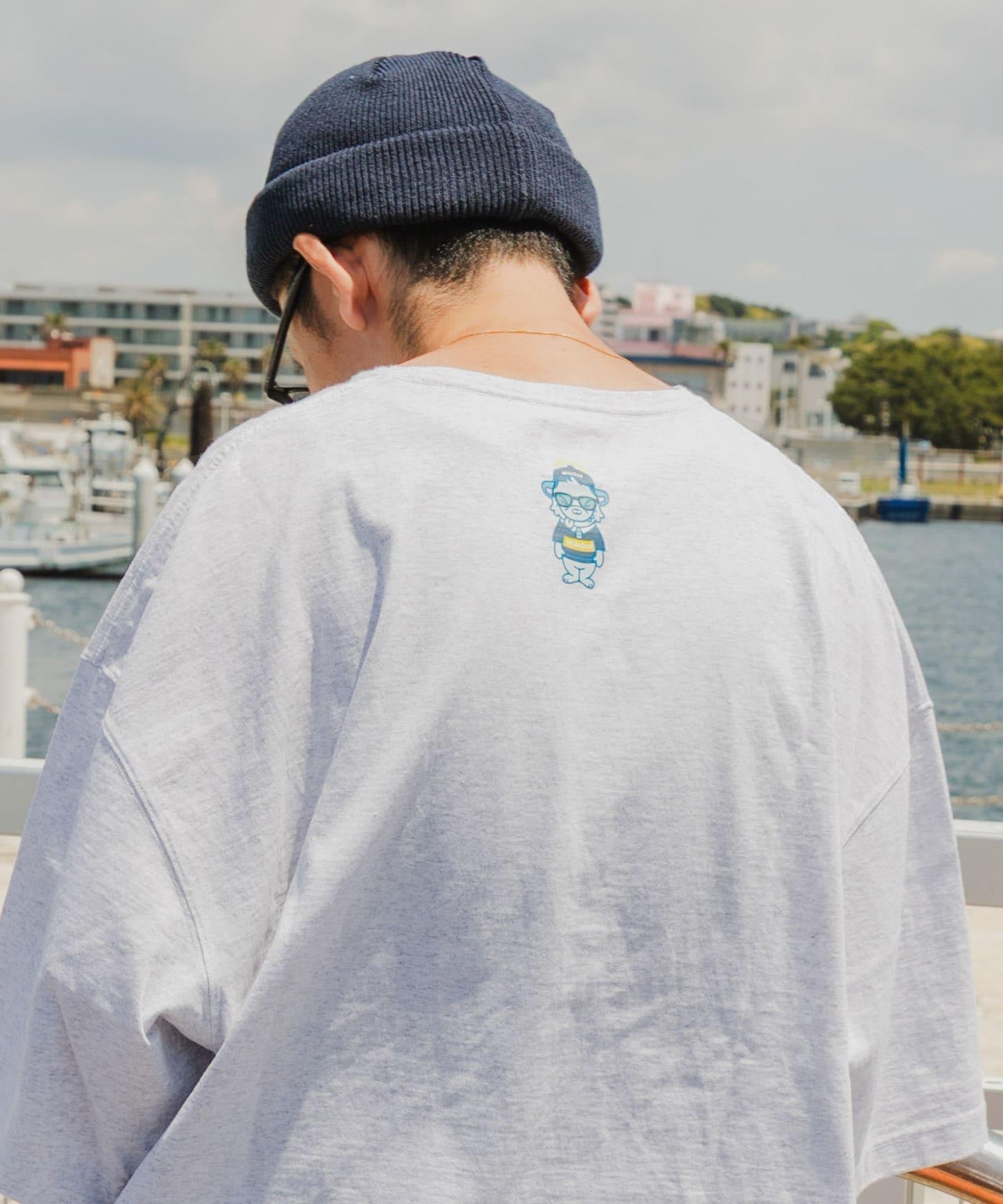 Wide Dad GRAPHIC T-SHIRTS WITH HATCH T恤