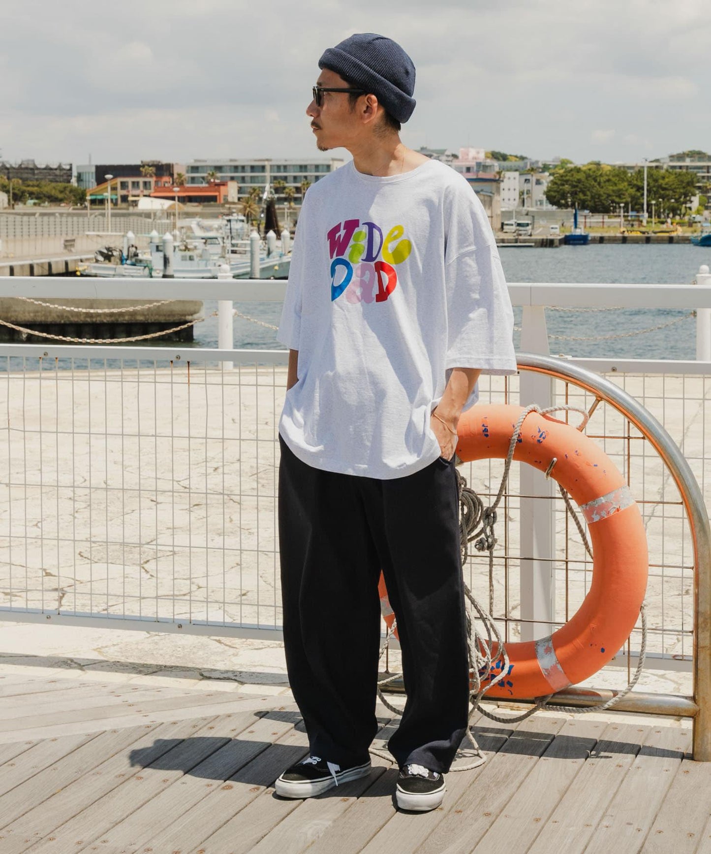 Wide Dad GRAPHIC T-SHIRTS WITH HATCH T恤