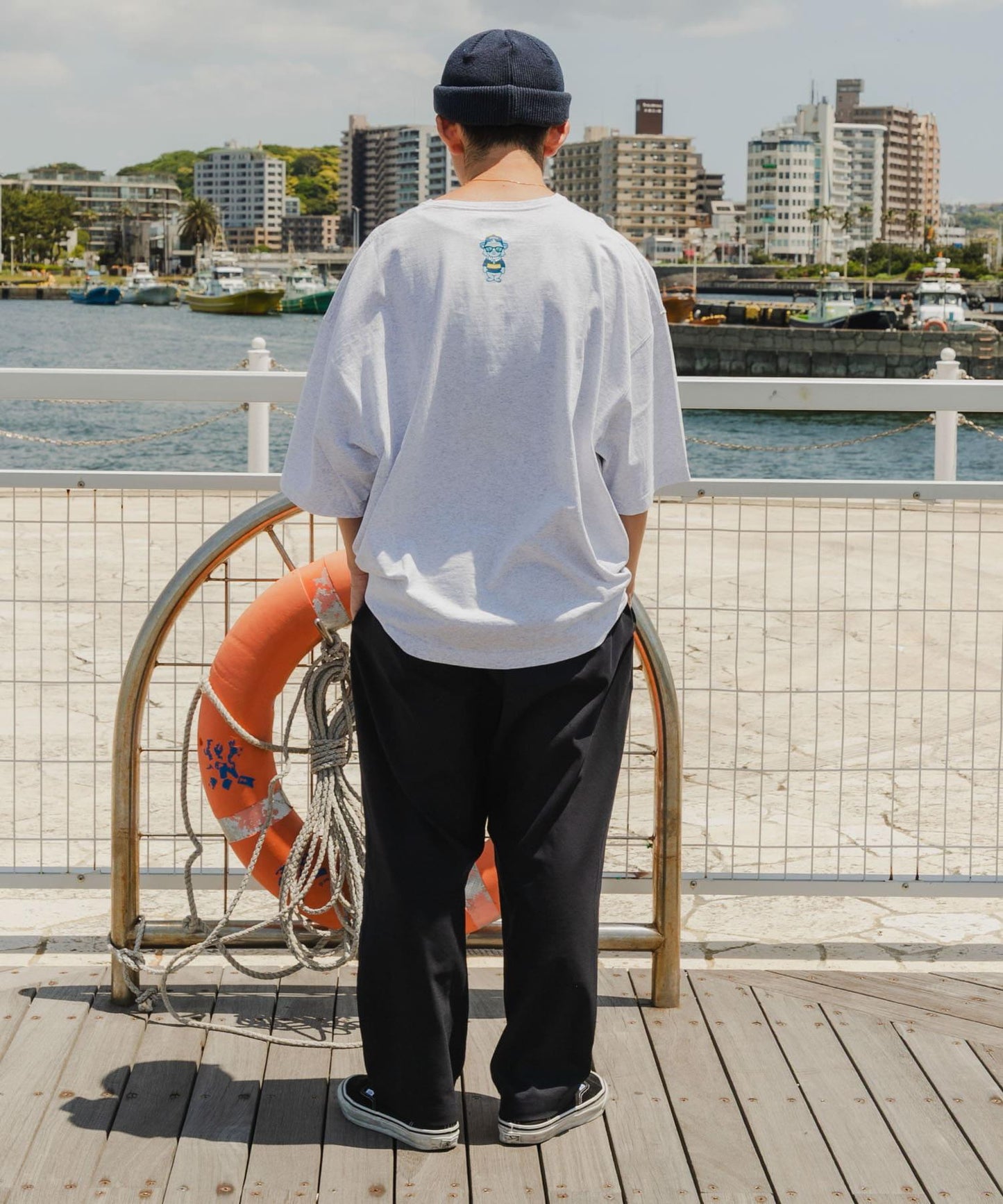 Wide Dad GRAPHIC T-SHIRTS WITH HATCH T恤