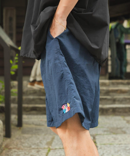 Wide Dad Graphic Shorts with Hatch 休閒短褲