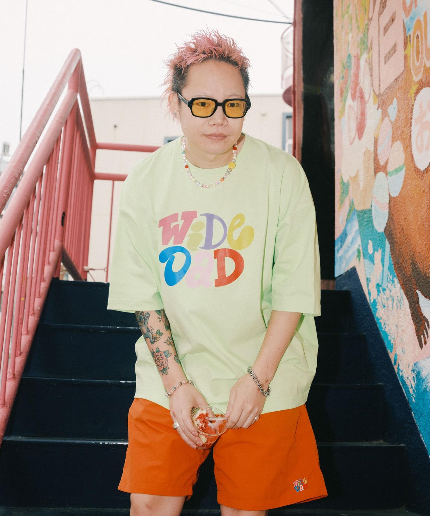 Wide Dad GRAPHIC T-SHIRTS WITH HATCH T恤